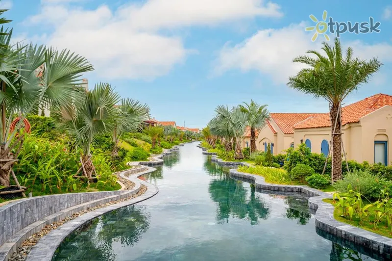 Фото отеля Centara Mirage Beach Resort Mui Ne 5* Фант'єт В'єтнам екстер'єр та басейни