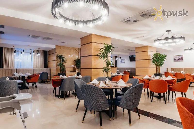 Фото отеля Ramada by Wyndham Astana 4* Astana Kazachstanas barai ir restoranai