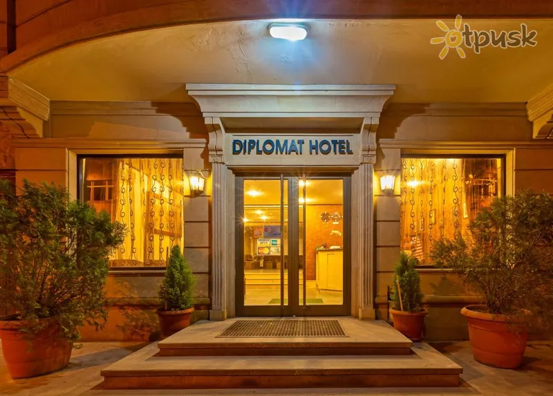 Фото отеля Diplomat Hotel 3* Баку Азербайджан экстерьер и бассейны