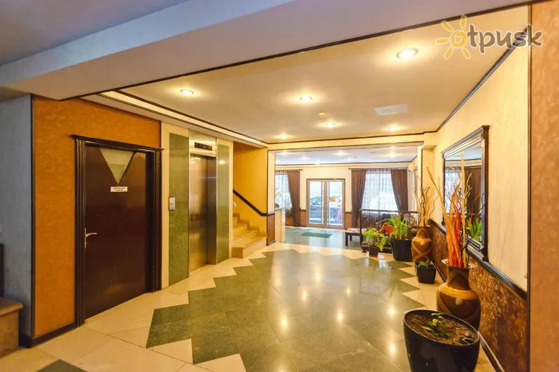 Фото отеля Diplomat Hotel 3* Баку Азербайджан лобби и интерьер