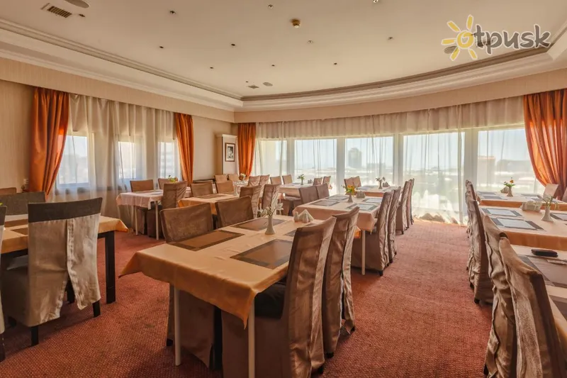 Фото отеля Diplomat Hotel 3* Baku Azerbaidžanas barai ir restoranai