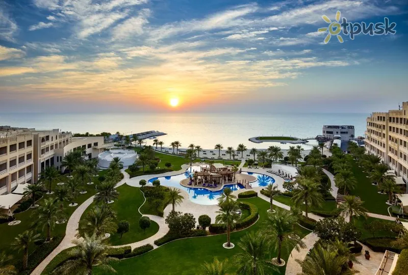 Фото отеля Sofitel Bahrain Zallaq Thalassa Sea & Spa 5* Manama Bahreina ārpuse un baseini