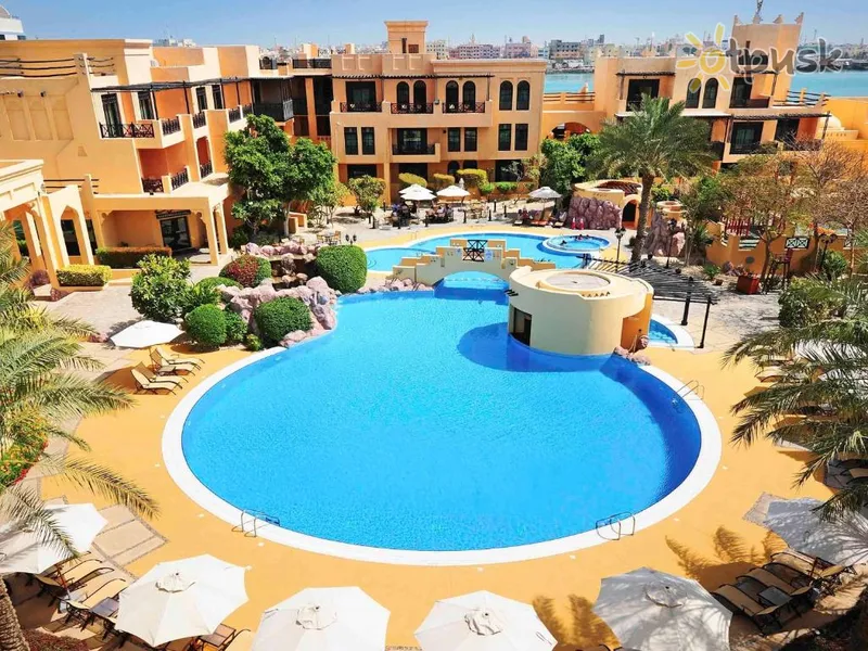 Фото отеля Novotel Bahrain Al Dana Resort 4* Манама Бахрейн екстер'єр та басейни