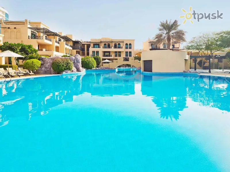 Фото отеля Novotel Bahrain Al Dana Resort 4* Manama Bahreinas išorė ir baseinai