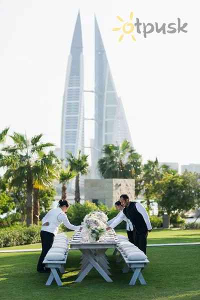 Фото отеля Four Seasons Hotel Bahrain Bay 5* Манама Бахрейн экстерьер и бассейны