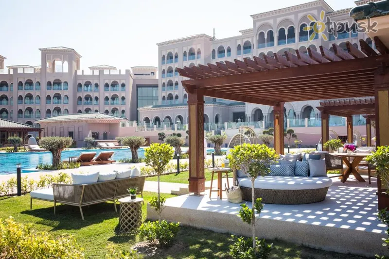 Фото отеля Royal Saray Resort 5* Manama Bahreinas išorė ir baseinai