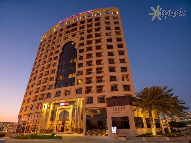 Фото отеля Mercure Grand Hotel Seef 4* Манама Бахрейн екстер'єр та басейни