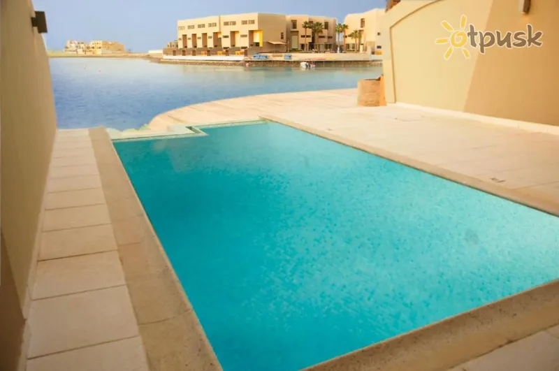 Фото отеля Dragon Hotel & Resort 4* Manama Bahreinas išorė ir baseinai