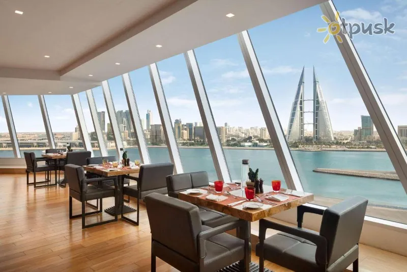 Фото отеля Wyndham Grand Manama 5* Манама Бахрейн бары и рестораны
