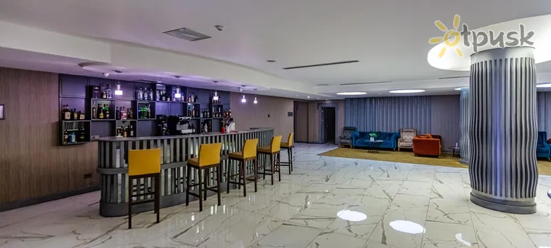 Фото отеля Sky Hotel 4* Baku Azerbaidžāna vestibils un interjers