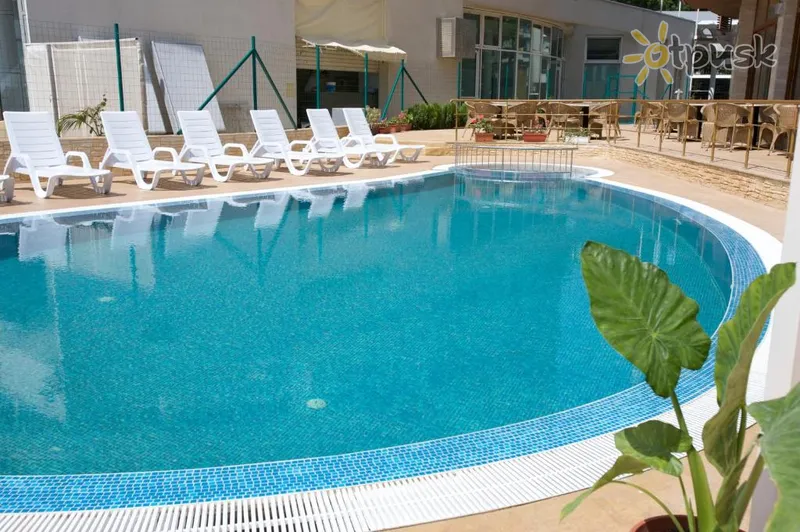 Фото отеля Sea Breeze Hotel 3* Saulėtas paplūdimys Bulgarija išorė ir baseinai