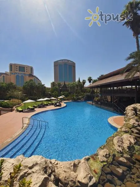 Фото отеля The Gulf Hotel 5* Manama Bahreina ārpuse un baseini
