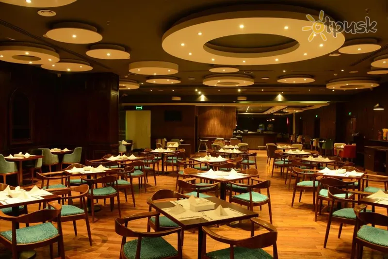 Фото отеля Premier Hotel 4* Манама Бахрейн бари та ресторани