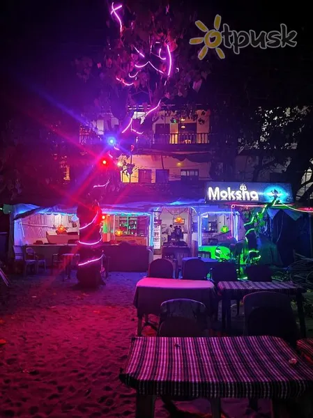 Фото отеля Moksha Cafe & Guesthouse 1* Северный Гоа Индия экстерьер и бассейны