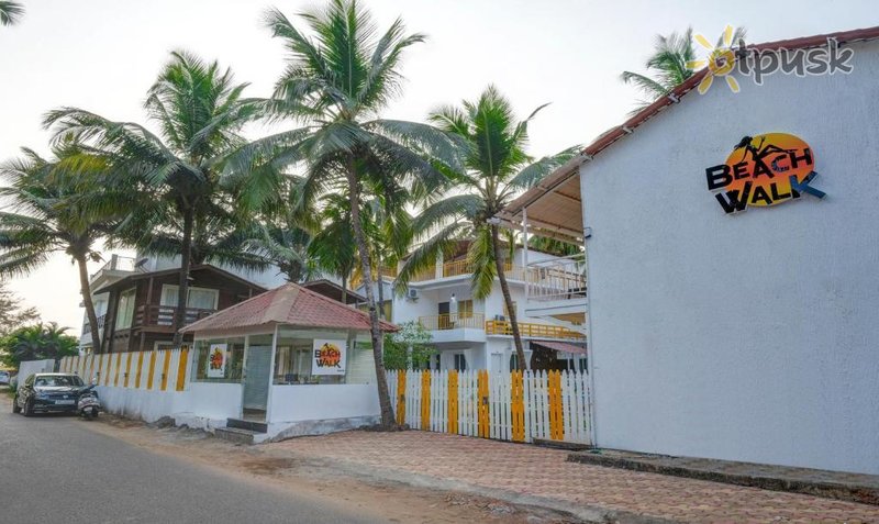 Фото отеля Beach Walk Morjim 3* Северный Гоа Индия экстерьер и бассейны