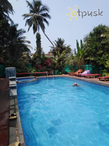 Фото отеля Souza Lopes Comforts 2* Šiaurės Goa Indija išorė ir baseinai