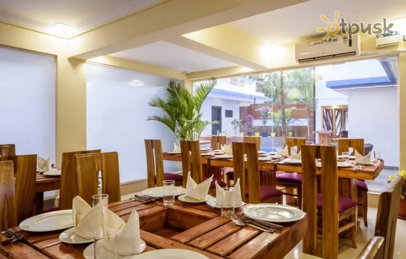 Фото отеля Mulberry Mint 3* Šiaurės Goa Indija barai ir restoranai