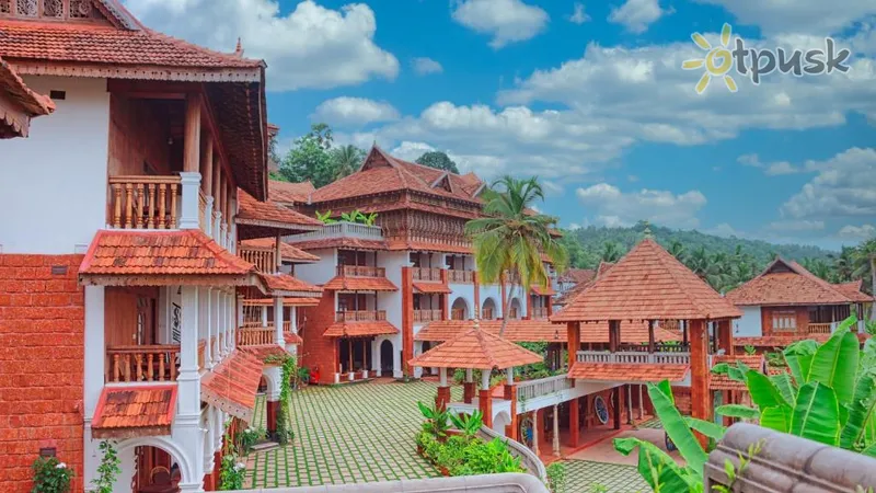 Фото отеля AyurSoma Ayurveda Royal Retreat 5* Kerala Indija išorė ir baseinai