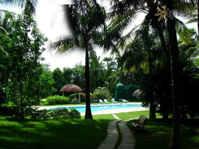 Фото отеля Kairali The Ayurvedic Healing Village 4* Kerala Indija išorė ir baseinai
