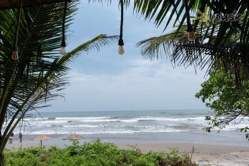 Фото отеля Amadi Beach Front Resort 4* Šiaurės Goa Indija papludimys