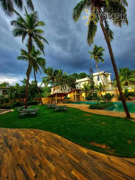 Фото отеля Holiday Inn Goa Candolim 5* Ziemeļu goa Indija ārpuse un baseini