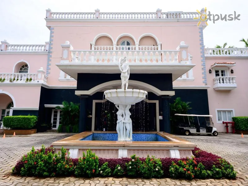 Фото отеля Club Mahindra Emerald Palms Resort Goa 4* Dienvidu goa Indija ārpuse un baseini