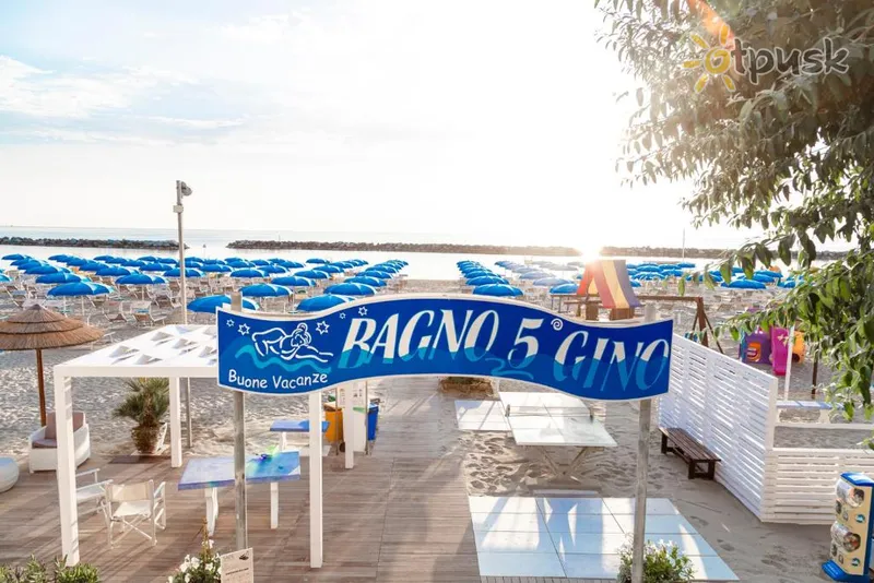 Фото отеля Evo Boutique Hotel 3* Ріміні Італія пляж