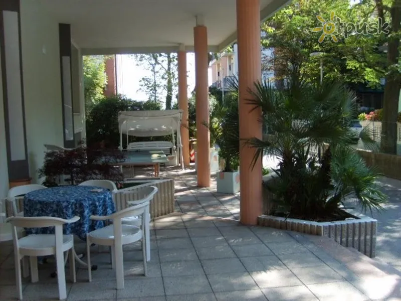 Фото отеля Ombrosa 3* Rimini Itālija ārpuse un baseini