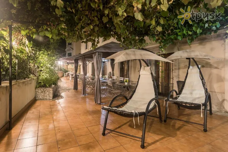 Фото отеля Villa Rosa Hotel 3* Roma Italija išorė ir baseinai
