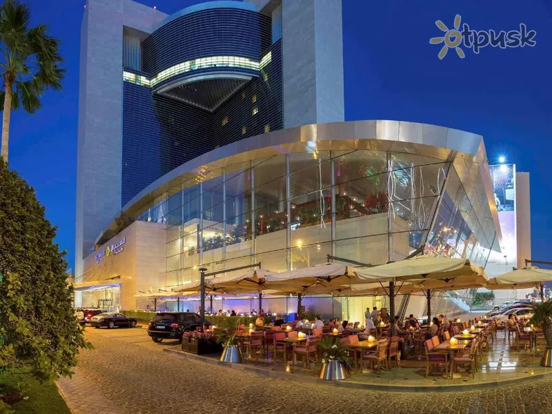 Фото отеля La Cigale Hotel 5* Доха Катар экстерьер и бассейны