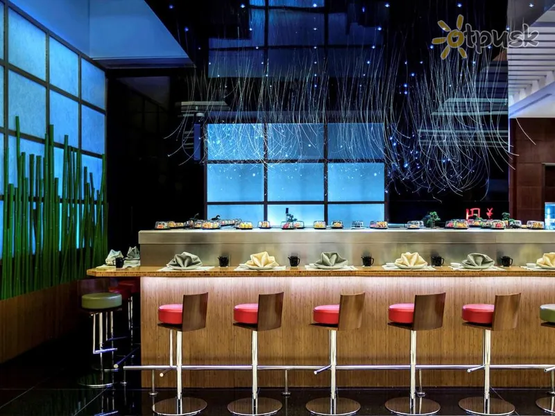 Фото отеля La Cigale Hotel 5* Доха Катар бари та ресторани