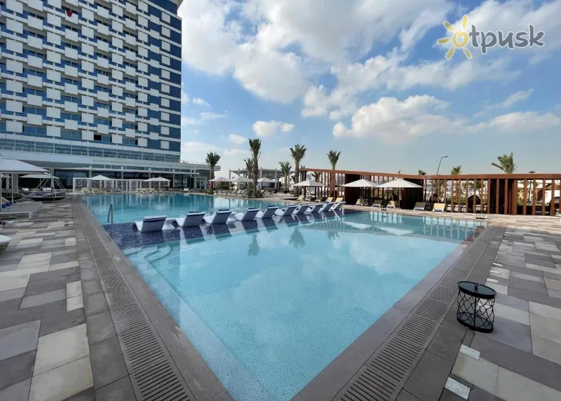 Фото отеля Rixos Gulf Hotel Doha 5* Doha Kataras išorė ir baseinai