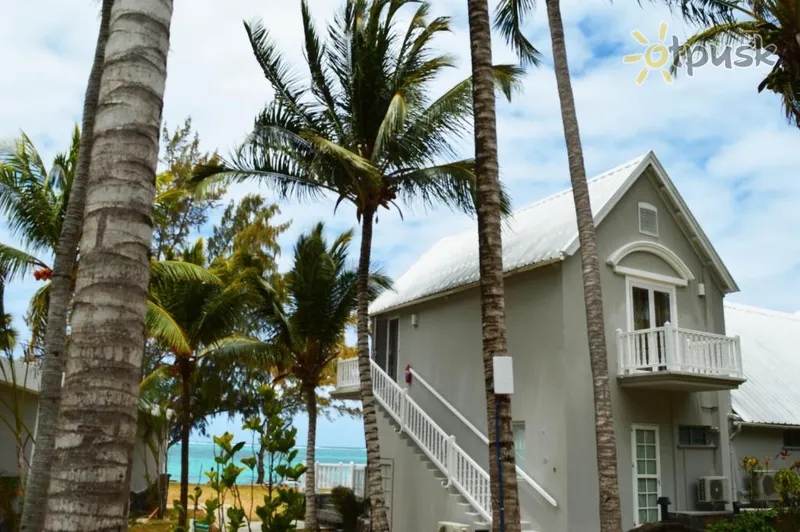 Фото отеля Astroea Beach 3* о. Маврикий Маврикий экстерьер и бассейны