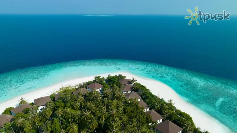 Фото отеля Avani Fares Maldives Resort 5* Baa atolas Maldyvai išorė ir baseinai