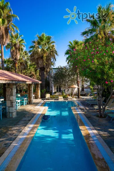 Фото отеля Tamarisk Murat Hotel 4* Бодрум Туреччина екстер'єр та басейни