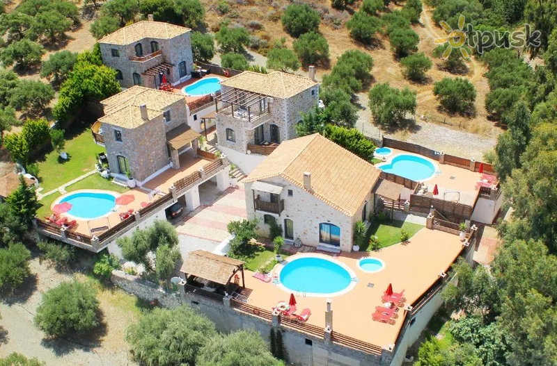 Фото отеля Niriides Villas 4* о. Крит – Іракліон Греція екстер'єр та басейни