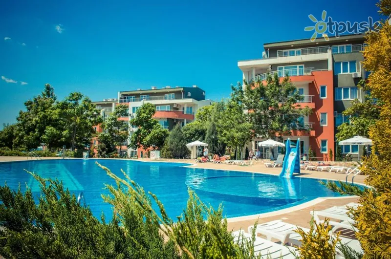 Фото отеля GT Green Fort Beach Apartments 3* Сонячний берег Болгарія екстер'єр та басейни
