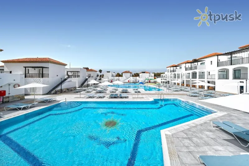 Фото отеля Broncemar Beach Suites Hotel 4* о. Фуэртевентура (Канары) Испания экстерьер и бассейны