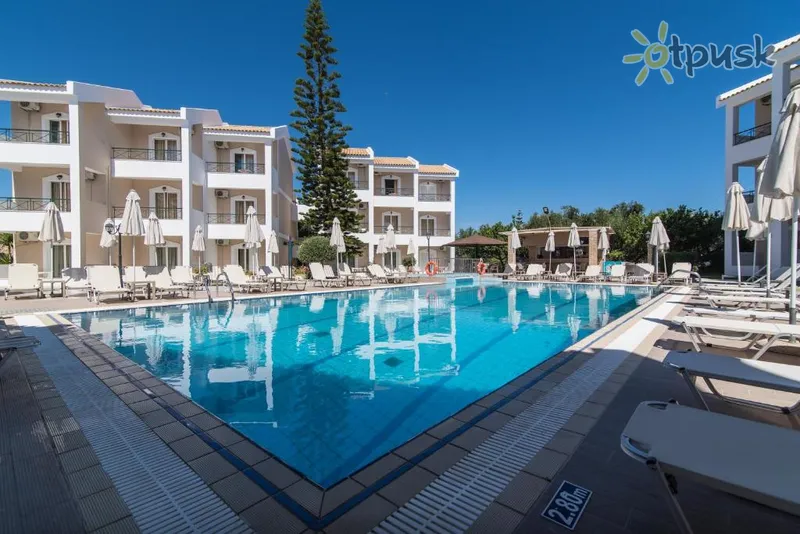 Фото отеля Maistrali Hotel Apartments 4* Zakintas Graikija išorė ir baseinai