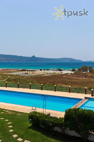 Фото отеля Saint Nicholas Samos Hotel 3* о. Самос Греція екстер'єр та басейни