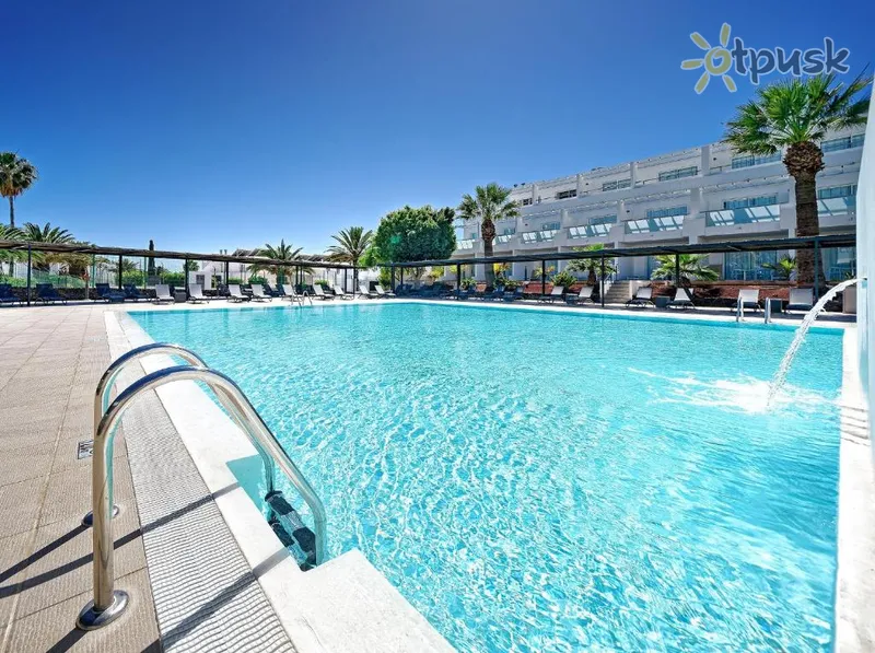 Фото отеля Aequora Lanzarote Suites 4* о. Лансароте (Канары) Испания экстерьер и бассейны