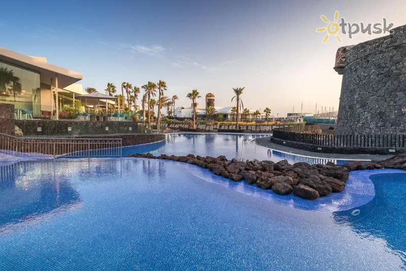 Фото отеля Barcelo Fuerteventura Castillo 4* о. Фуэртевентура (Канары) Испания экстерьер и бассейны