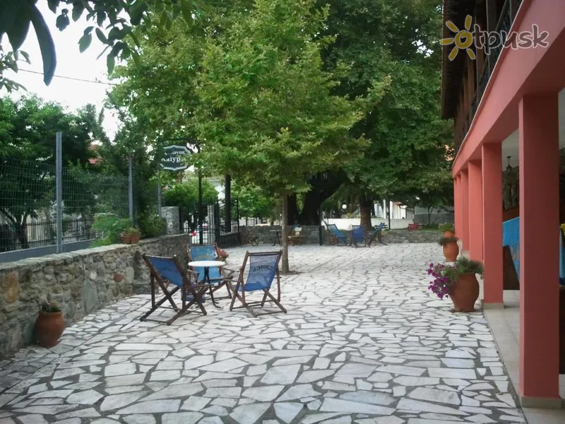 Фото отеля Kalypso Guesthouse 3* Larisa Grieķija ārpuse un baseini