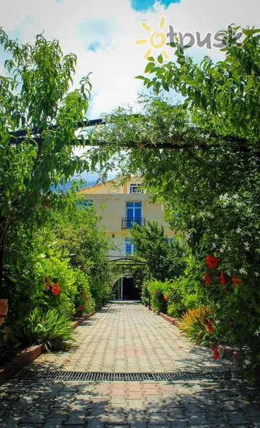 Фото отеля Lapida Garden Hotel 3* Кірінія Кіпр екстер'єр та басейни
