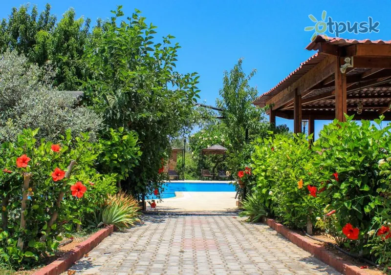 Фото отеля Lapida Garden Hotel 3* Кірінія Кіпр екстер'єр та басейни
