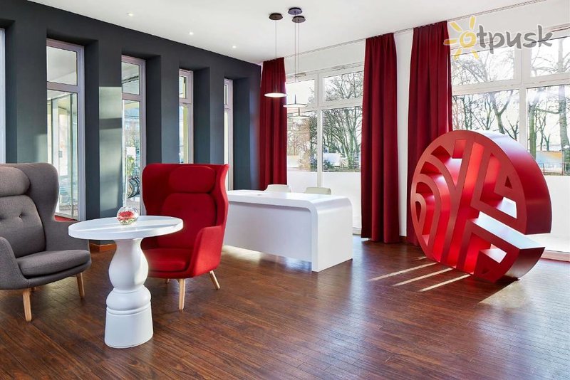 Фото отеля NH Collection Hamburg City 4* Гамбург Германия лобби и интерьер