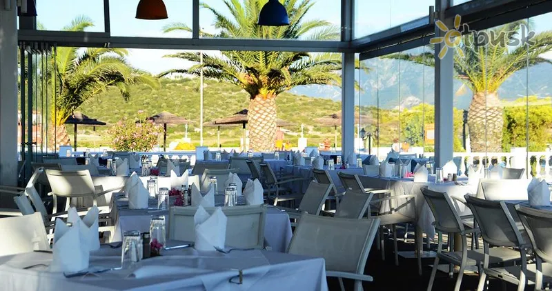 Фото отеля Sirenes Beach 4* Samos Graikija barai ir restoranai