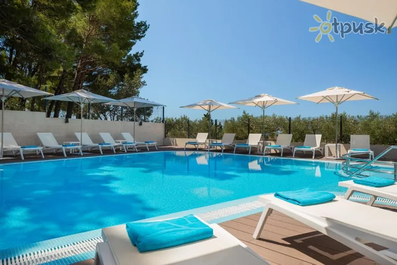 Фото отеля Noemia Family Resort 4* Baskos vanduo Kroatija išorė ir baseinai