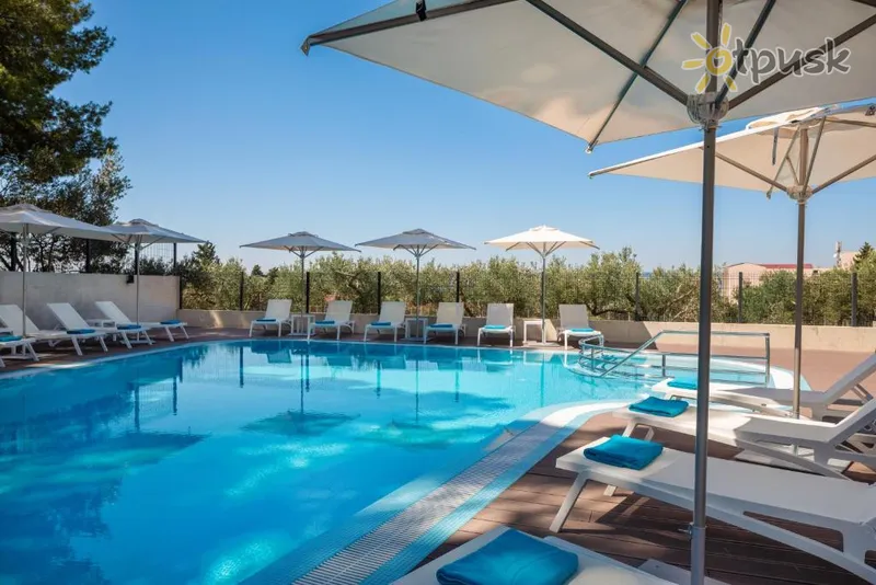 Фото отеля Noemia Family Resort 4* Башка Вода Хорватія екстер'єр та басейни