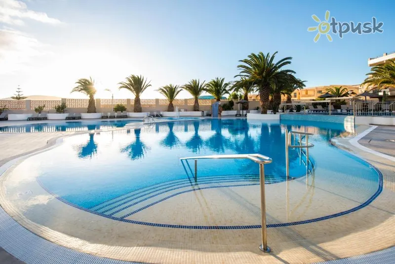 Фото отеля Kn Hotel Matas Blancas 4* par. Fuerteventura (Kanāriju salas) Spānija ārpuse un baseini